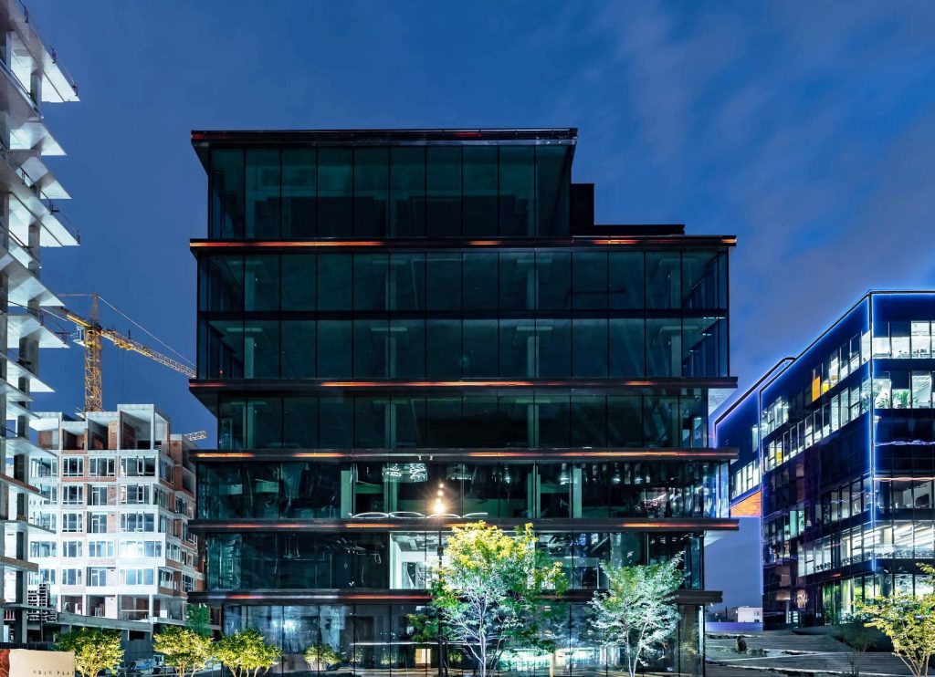 prismaglass.commercial02