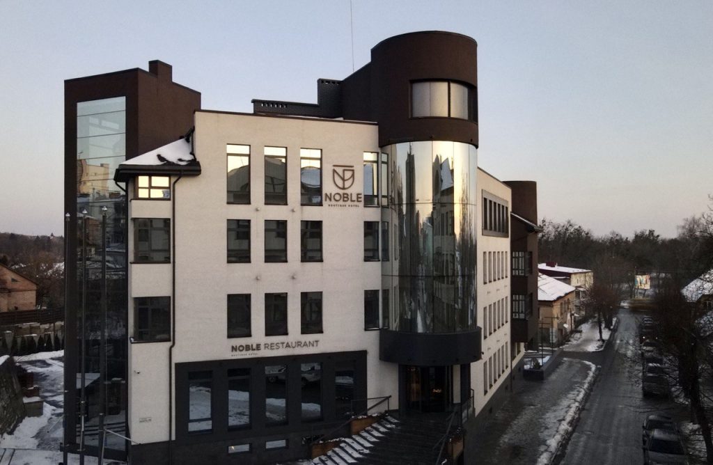 prismaglass.commercial14